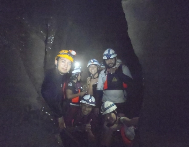 entre cavernas